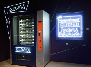Un distributore automatico di Jeans