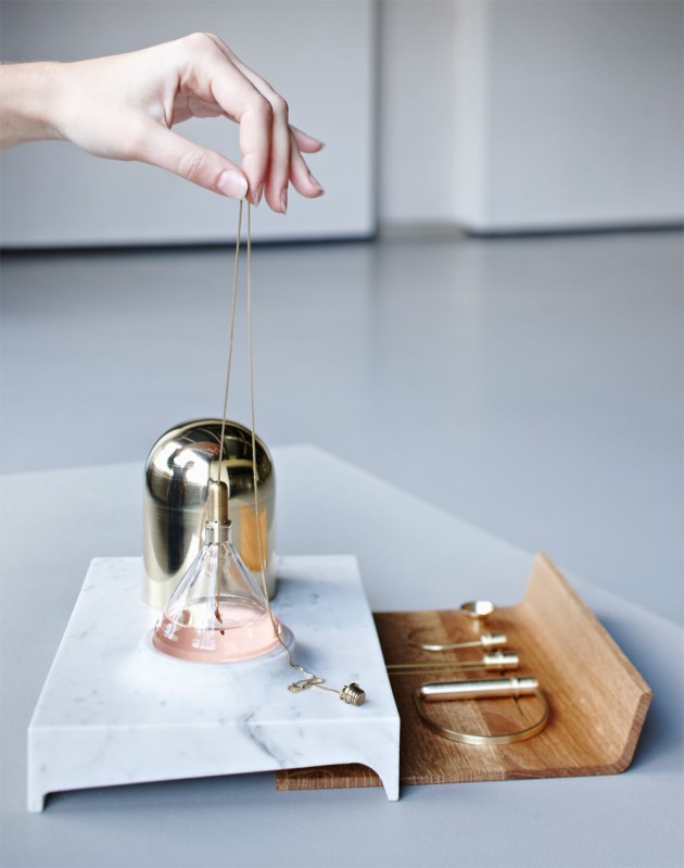 Jody Kocken | 'Perfume Tools / Ritual of wearing perfume'