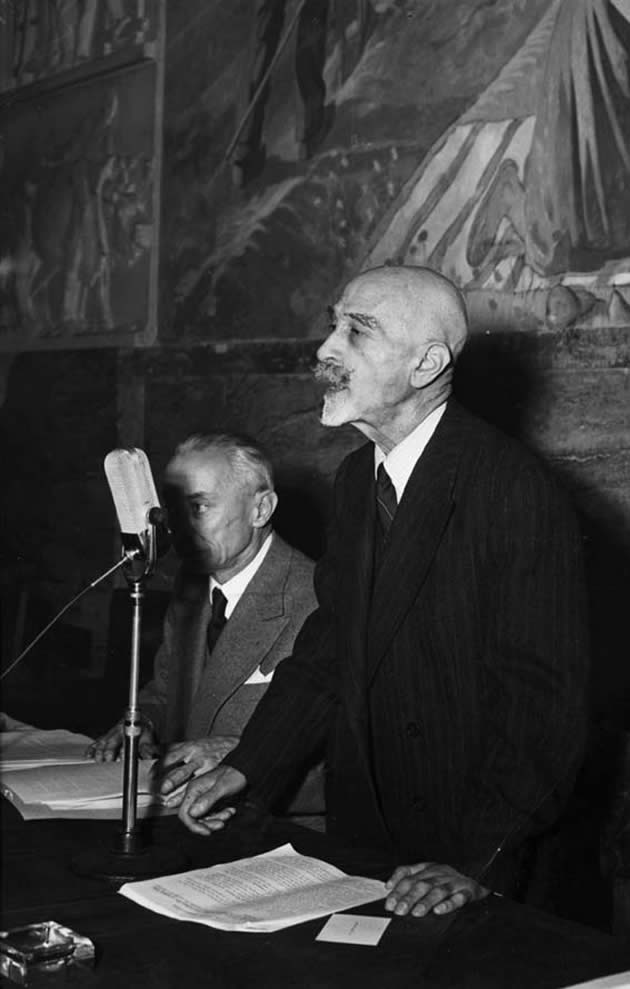 Gino Friedmann durante il Convegno nazionale delle cantine Sociali, Asti 1952. Archivio Partecipanza Agraria di Nonantola