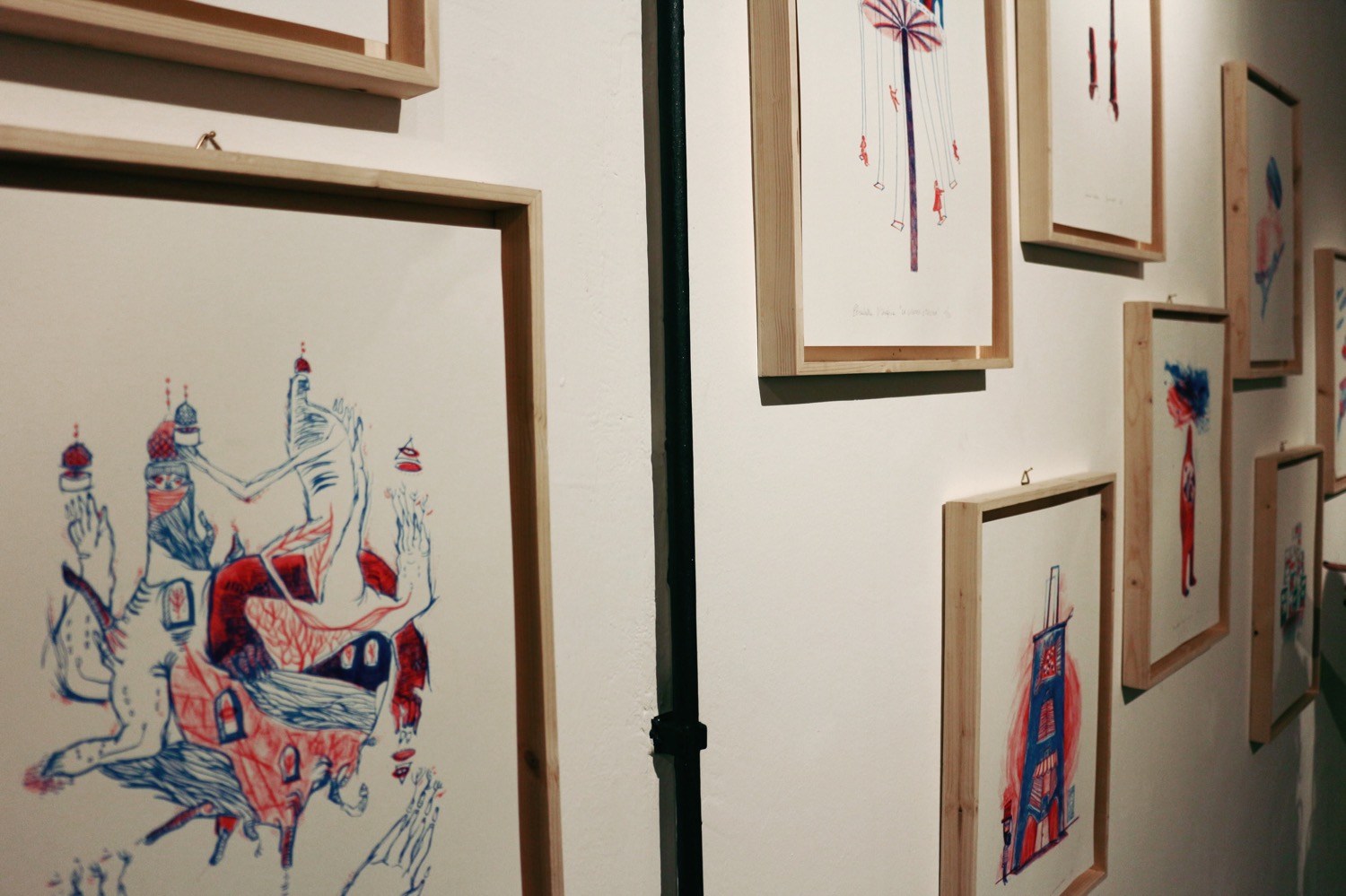 dalla mostra “Flanerì di carta”, a cura di Elisa Talentino e Inuit, in collaborazione con BBB15 (foto Frizzifrizzi)