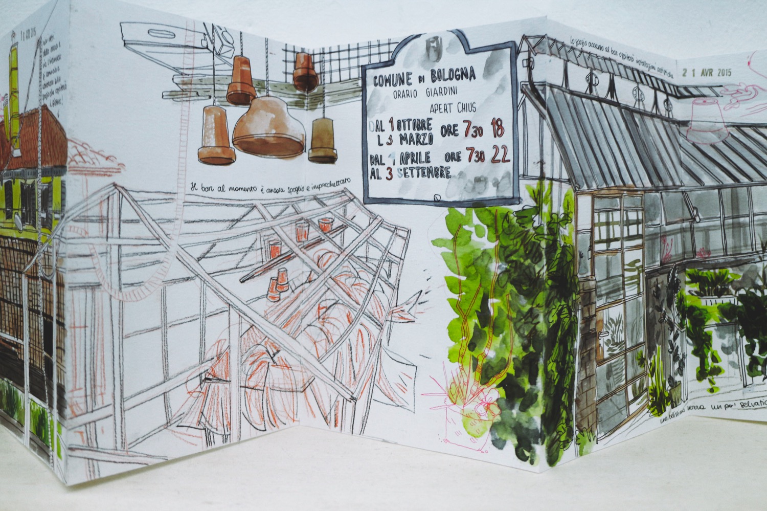 Sara Menetti, dalla mostra “Diari di viaggio: Storie di città illustrate” (foto: Simone e Sveva Sbarbati per Frizzifrizzi)