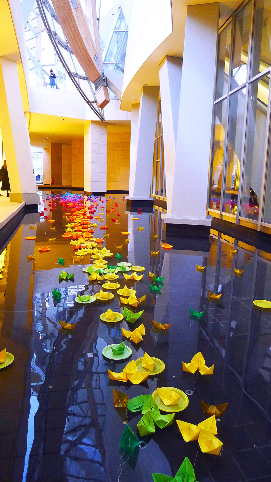 Workshops alla Louis Vuitton Fondation realizzato insieme a bambini con i loro genitori di Mademoiselle Maurice, 2015