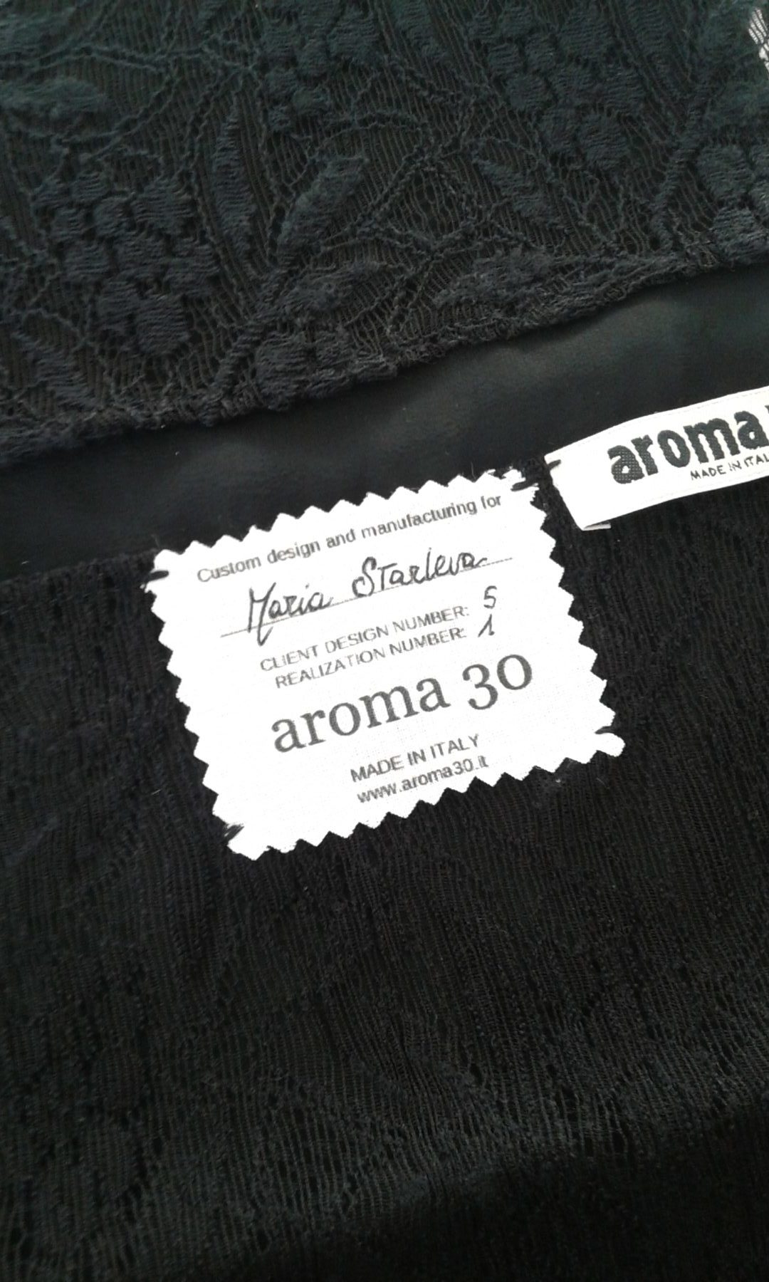 L'etichetta di uno dei capi customizzati (courtesy: aroma30)