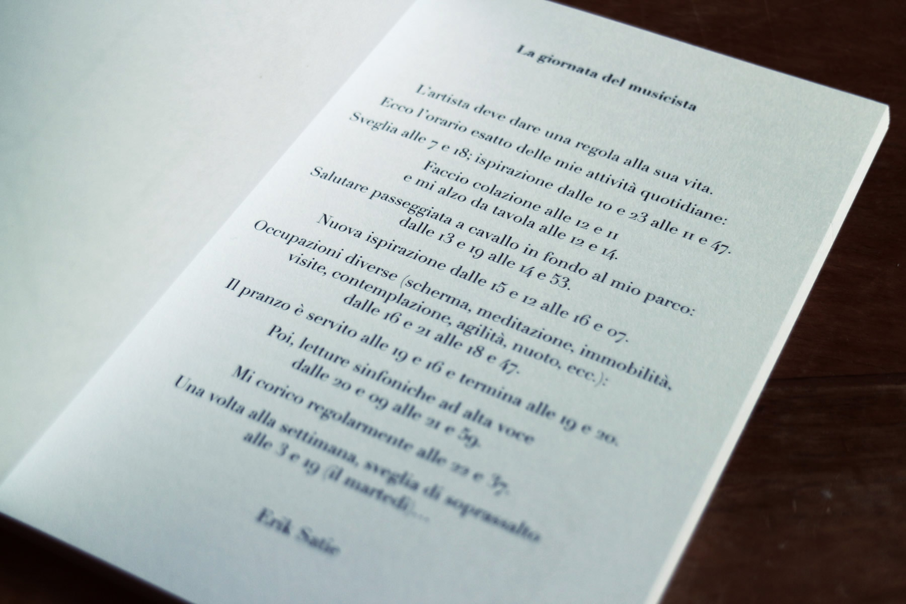 Satie: appunti e nostalgie, di Gian Nicola Vessia, illustrazione di Federico Maggioni, Raum Italic 2015 (foto: Frizzifrizzi)