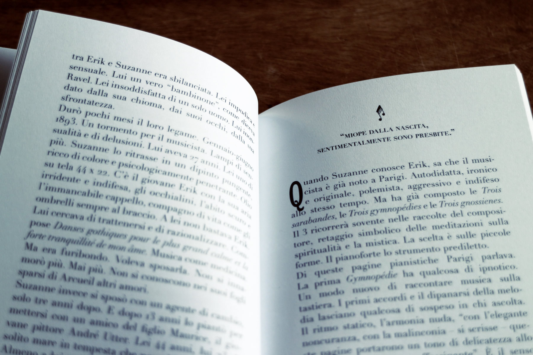 Satie: appunti e nostalgie, di Gian Nicola Vessia, illustrazione di Federico Maggioni, Raum Italic 2015 (foto: Frizzifrizzi)