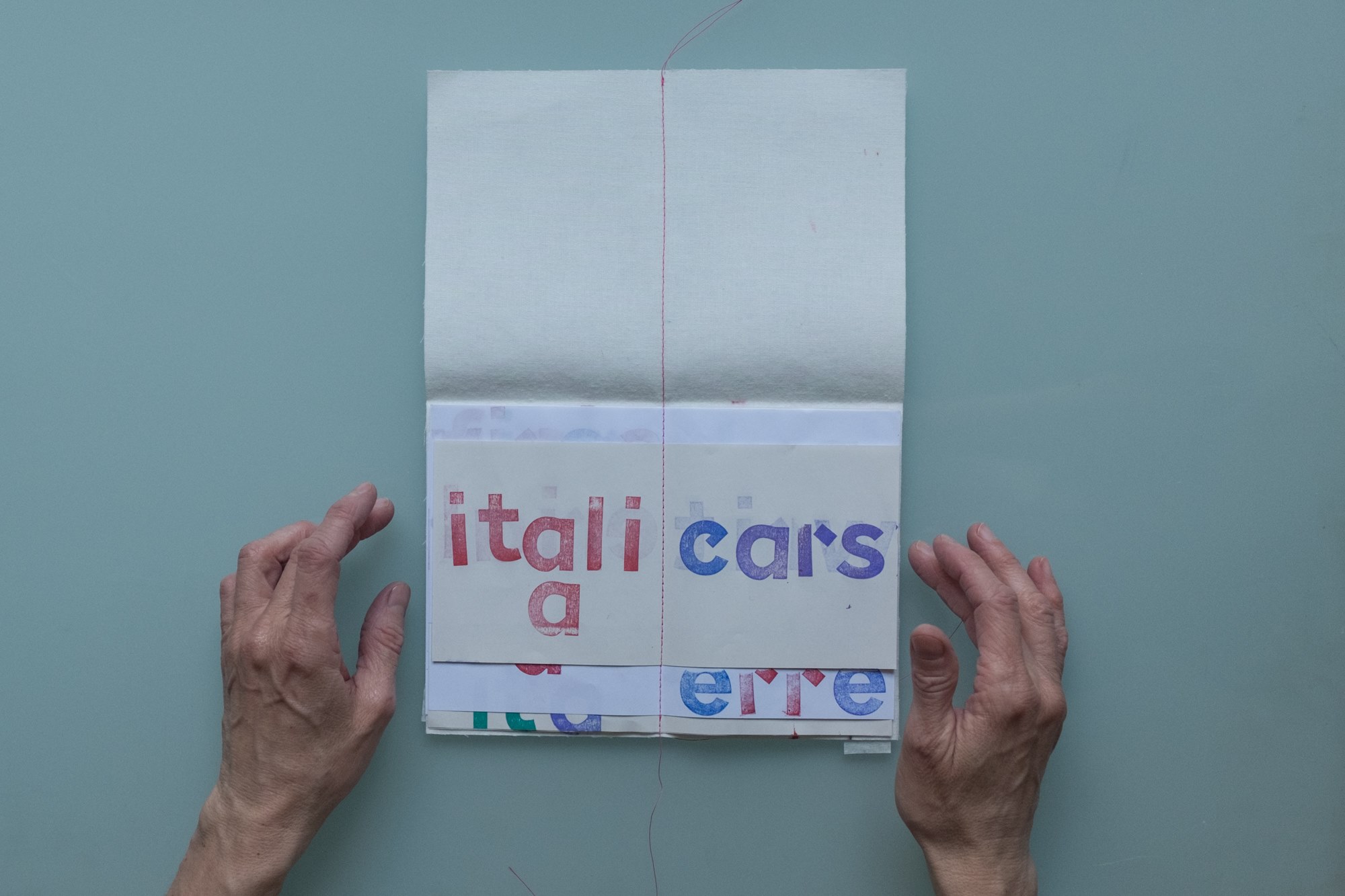 “What I like” Tacquino di Andreas Uebele Suttgart, Germania | 2016 Andreas Uebele born in 1960, studied architecture and urban planning at the university of Stuttgart, and art at the Stuttgart State Academy of art and design. In 1996, he founded his own visual communications agency in Stuttgart,and since 1998 has been a professor for communications design at Düsseldorf University of applied sciences. (courtesy: c-r-u-d)